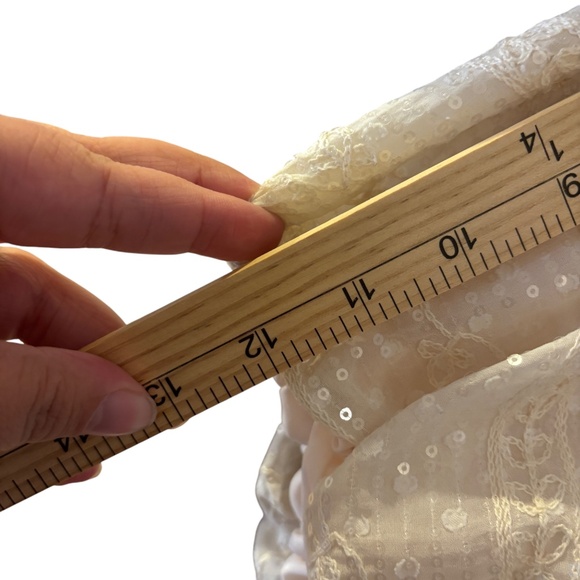 Endless Rose Cream Sequin Bubble Hem Puff Sleeve Blouse size M - Picture 8 of 9